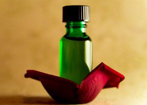 rose essential oil 300x255 e1487647811881